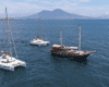 Tour esclusivo in barca. Scopri l'essenza del lusso con i nostri programmi turistici tutto compreso lungo la suggestiva Costiera Amalfitana